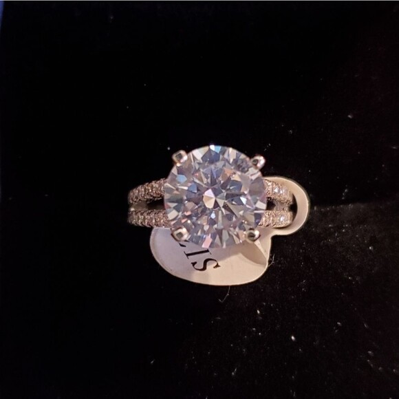 4CT Round Cut Split Shank Engagement Ring Size 4 - Picture 1 of 10